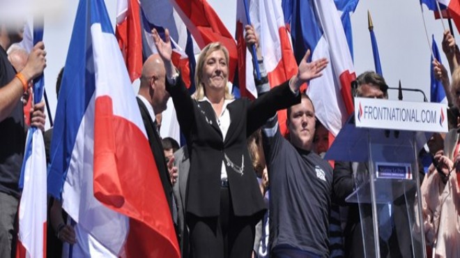 Le Pen:  AB öldü ama henüz kendisi bilmiyor 