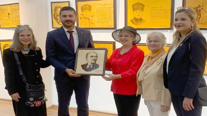  Atatürk Yolunda Cumhuriyet Kadınları  Foça da sergilendi