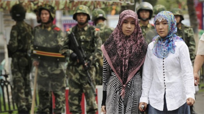  Çin’de 1 milyon Uygur toplama kamplarında 