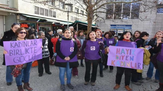  Hayır Diyen Kadınlar Grubu  İzmir de sahaya indi