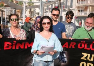 İzmir de hayvanseverlerden  fayton  protestosu