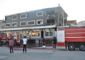 İzmir’de yangın paniği: Fırın kül oldu 