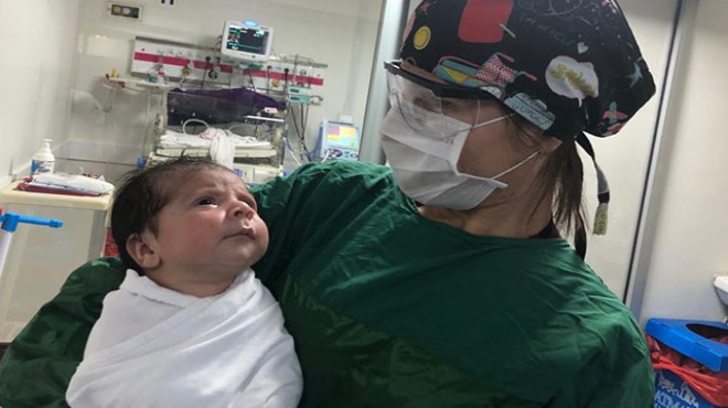 1 aylık Muhammed bebek, koronavirüsü yendi