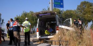 İzmir’de aşırı hız dehşeti: 1 ölü, 6 yaralı 