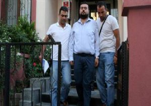 Flaş! İzmir de  dinleme  baskını: 20 polis gözaltında 