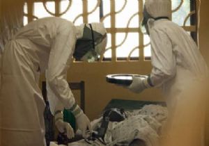 Ebolaya  kanlı  tedavi