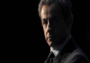 Sarkozy 2017 de cumhurbaşkanı adayı