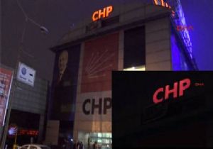 CHP’nin pankartına ikinci polis müdahalesi! 