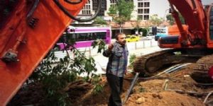 Gezi Parkı nda nöbet: Önder’den set, polisten gaz 