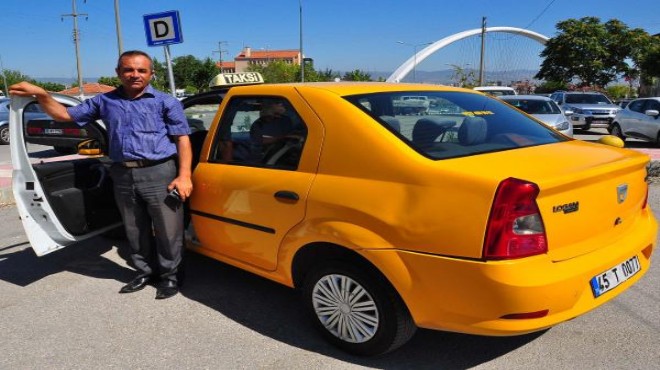 2 yabancı dil bilen taksici turistlerin gözdesi