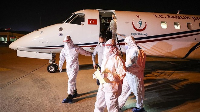 3 Türk vatandaşı ambulans uçakla Türkiye ye getirildi