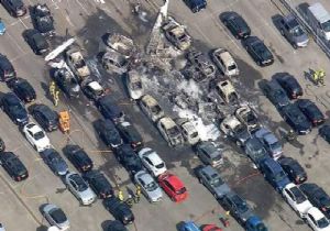 Dehşet! Araba pazarına uçak düştü: 4 ölü 