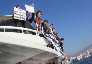 İzmir’de Silvan eylemi: Denizde protesto, karada gözaltı! 