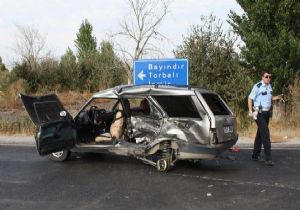 İzmir’de korkunç kaza: 1 ölü, 2 yaralı 