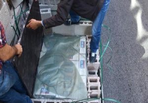 İzmir’de kamyon operasyonu: On binlerce paket kaçak sigara 