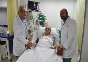 İzmir’de bir ilk: 81 yaşında hastaya mitral kapakçık 