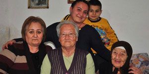 Beş nesil bir arada: Fatma ninenin 106 mutluluğu