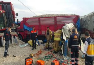 İzmir-Çanakkale yolunu kapatan kaza: 4 yaralı 