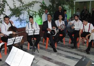 İzmir’de ayrımcılığa karşı müzik: İlle de Mozart olsun! 