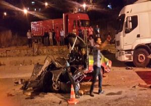 İzmir’de feci kaza: Kavşakta can pazarı 