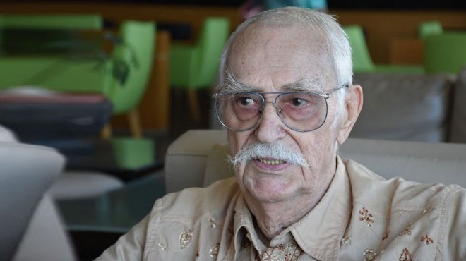 92 yaşındaki Eşref Kolçak o isme sinirlendi: Senin burada olman bile....