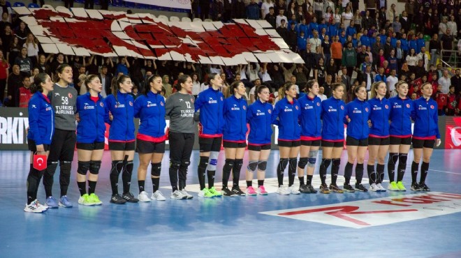 A Milli Kadın Hentbol Takımı, Avrupa Şampiyonası biletini aldı