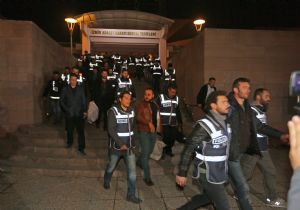 Flaş! İzmir’deki 2.dalga paralel operasyonda 10 tutuklama 
