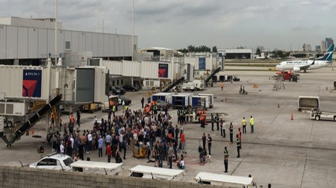 ABD de havalimanına silahlı saldırı: 5 ölü