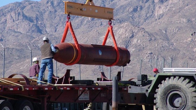 ABD den İsrail e  14 tonluk  bomba hediye