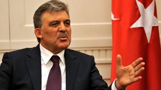 Abdullah Gül den akademisyenlerin ihracına tepki
