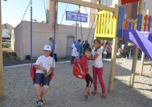 ÇYDD den Somalı çocuklara park 