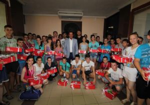 Menderes’te Pomak günü: Gençler Başkan’la buluştu 