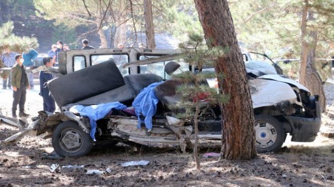Afyon daki kazada 5 öğrenci hayatını kaybetmişti... Müdürler görevden alındı!
