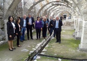 CHP İzmir Agora yı gezdi:  İzmir in geleceği tarih turizmindedir 