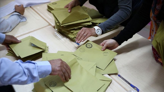 AK Parti İstanbul da 38 ilçedeki oyların yeniden sayılmasını istedi