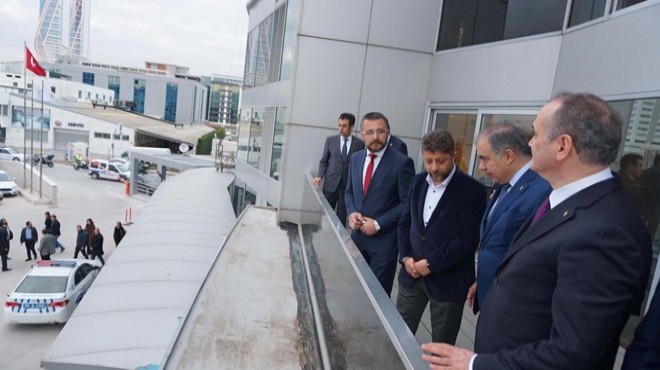 AK Parti İzmir de balkon siyaseti