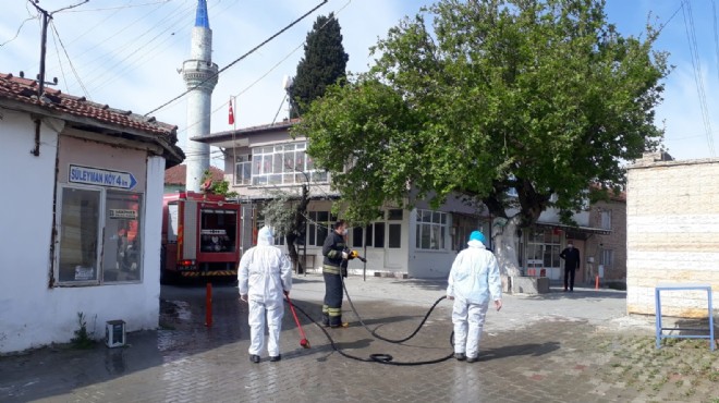 Akhisar da karantinaya alınan mahalle dezenfekte edildi