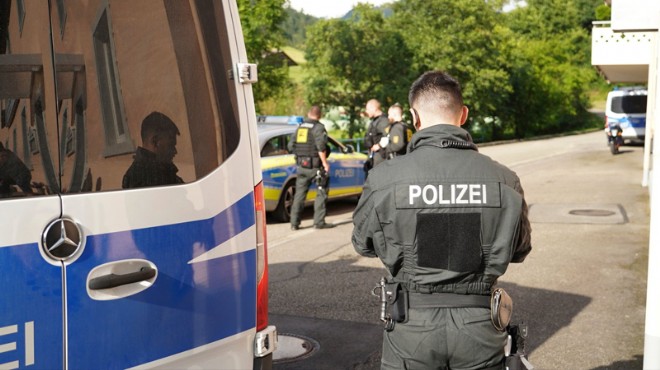 Almanya da bir evde 5 çocuk ölü bulundu!