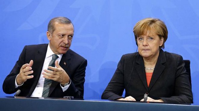 Almanya yalnız kalınca Merkel ağız değiştirdi
