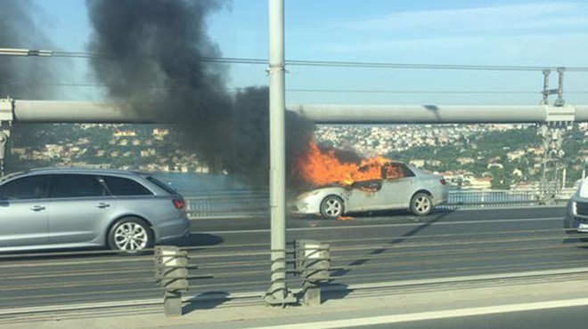 Aracını ateşe verip köprüden atlayarak intihar etti