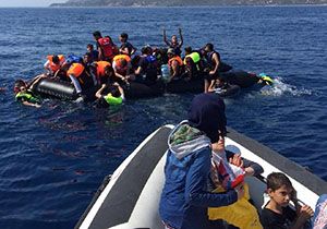 İzmir’de Sahil Güvenlik mültecileri ölümden kurtardı