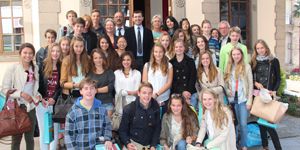 Hollandalı gençlerden Gönenç e ziyaret