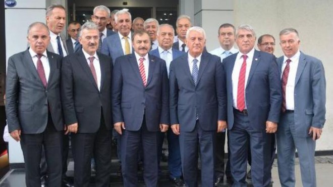 Bakan Eroğlu ndan İzmir de esnaf zirvesi: AVM ler için çok önemli adım!