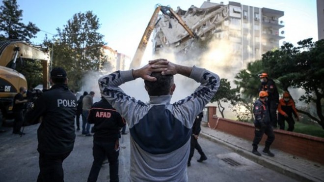 Bakan Kurum, İzmir’de yıkılacak bina sayısı ve okulların durumunu açıkladı