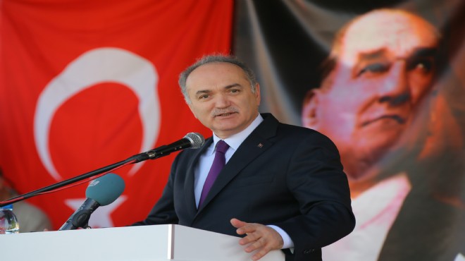 Bakan Özlü İzmir’de açıkladı: 125 bin KOBİ’nin kredisi hazır
