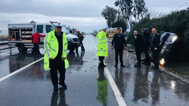 Bakanı Soylu nun koruma ekibi kaza yaptı