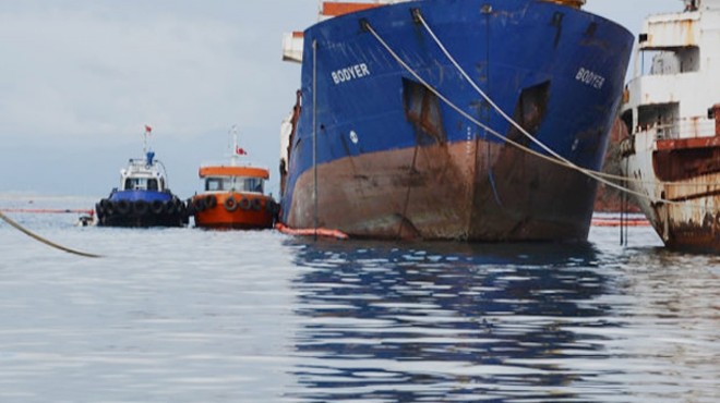 Balbay Meclis’e taşıdı: İzmir’de hacizli gemiden çevre katliamı!