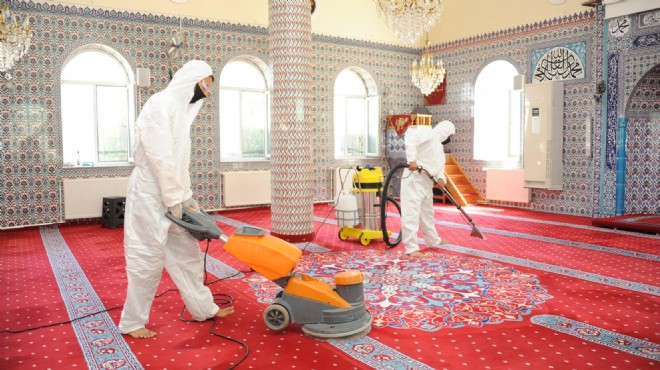 Balçova’da camilerin temizliği yapıldı