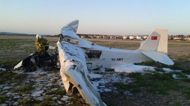 Balıkesir de eğitim uçağı düştü: 2 ölü