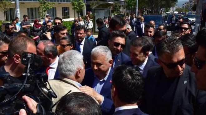 Başbakan a İzmir de asker arkadaşı sürprizi